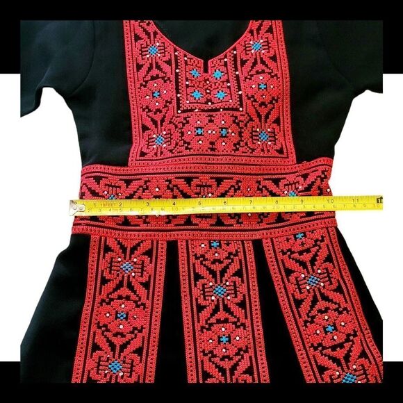 Beautiful Red and Black Embroidery Palestinian Girl Dress Thobe Tatreez Heritage - Picture 9 of 10